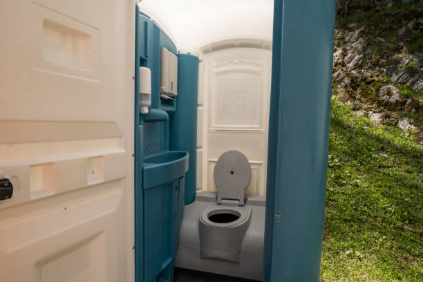 Portable bathroom rental in Elmore, AL