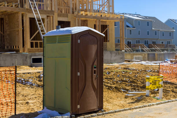 Best Luxury portable toilet rental  in Elmore, AL